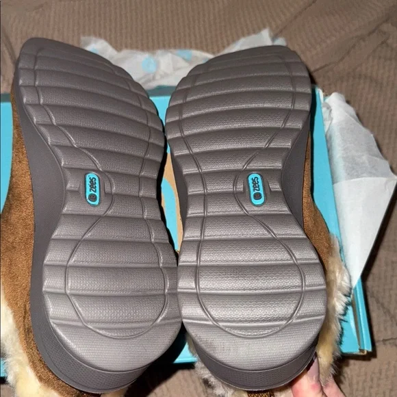 Bzees genuine booties - Picture 6 of 9